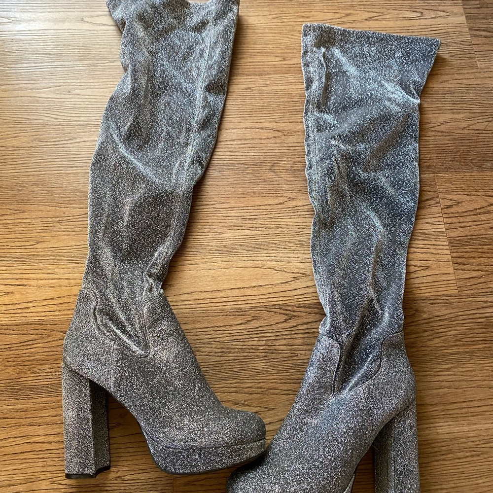 Metallic Silver Over-the-Knee heeled Boots